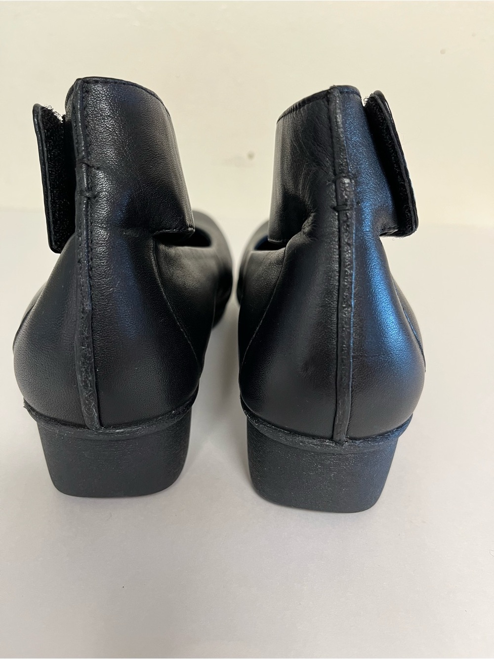 Dansko Black Leather Ankle-Strap Block Rubber Heel 37 Shoes - Picture 4 of 7